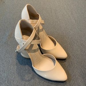 New Gianni Bini Marlee Patent Ankle Strap Cylinder Heel Pumps, Womens,